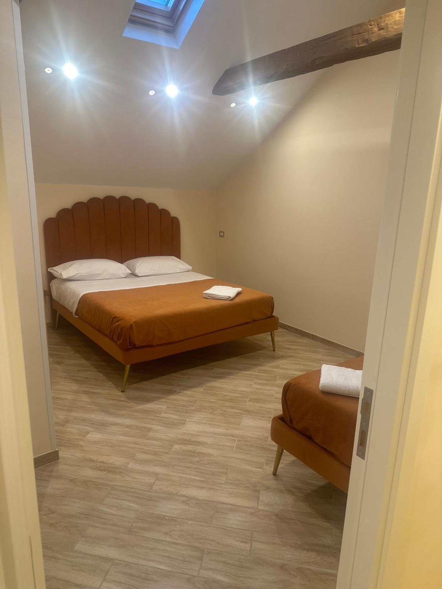 Attic Room Неаполь Екстер'єр фото