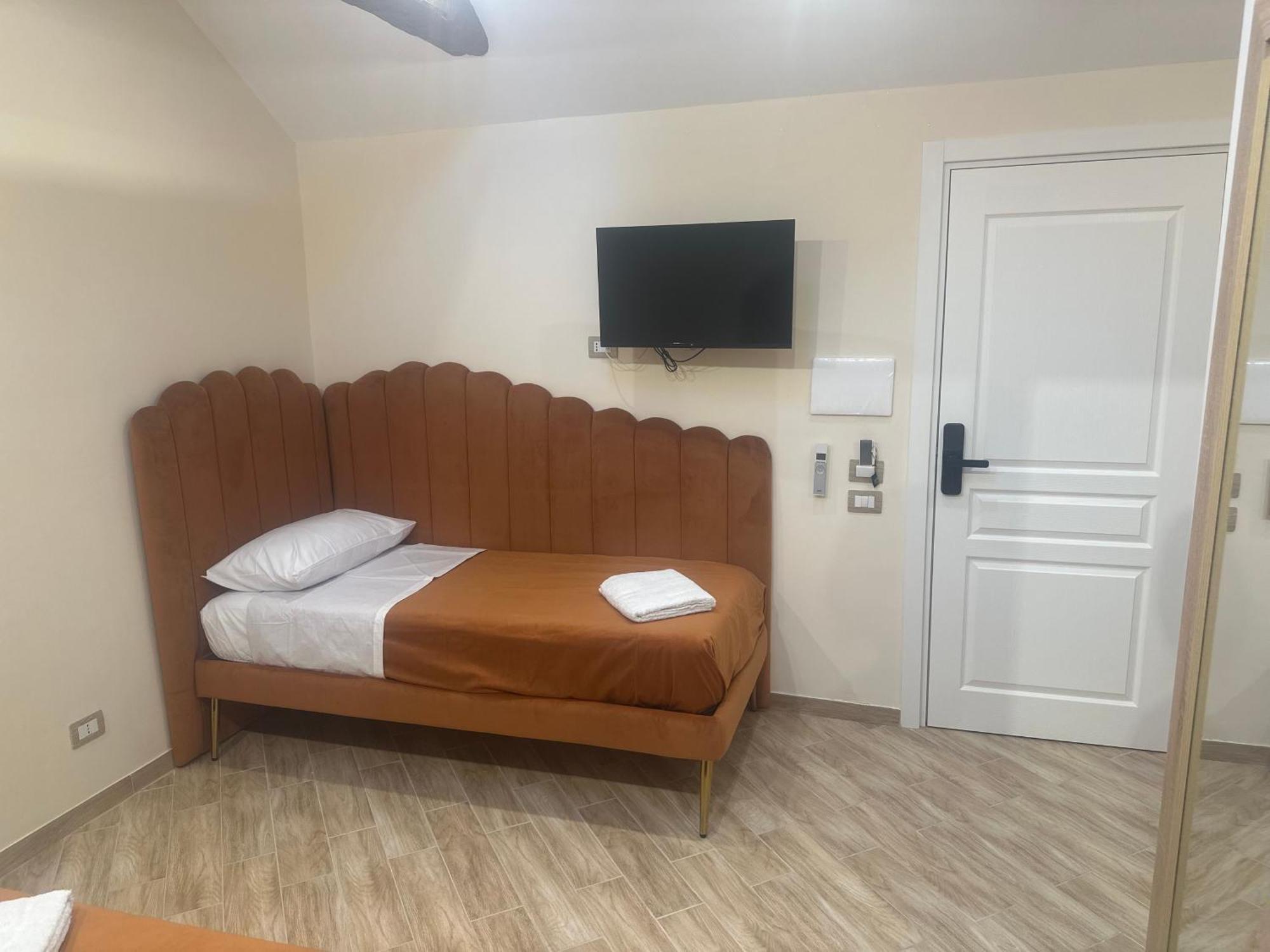 Attic Room Неаполь Екстер'єр фото