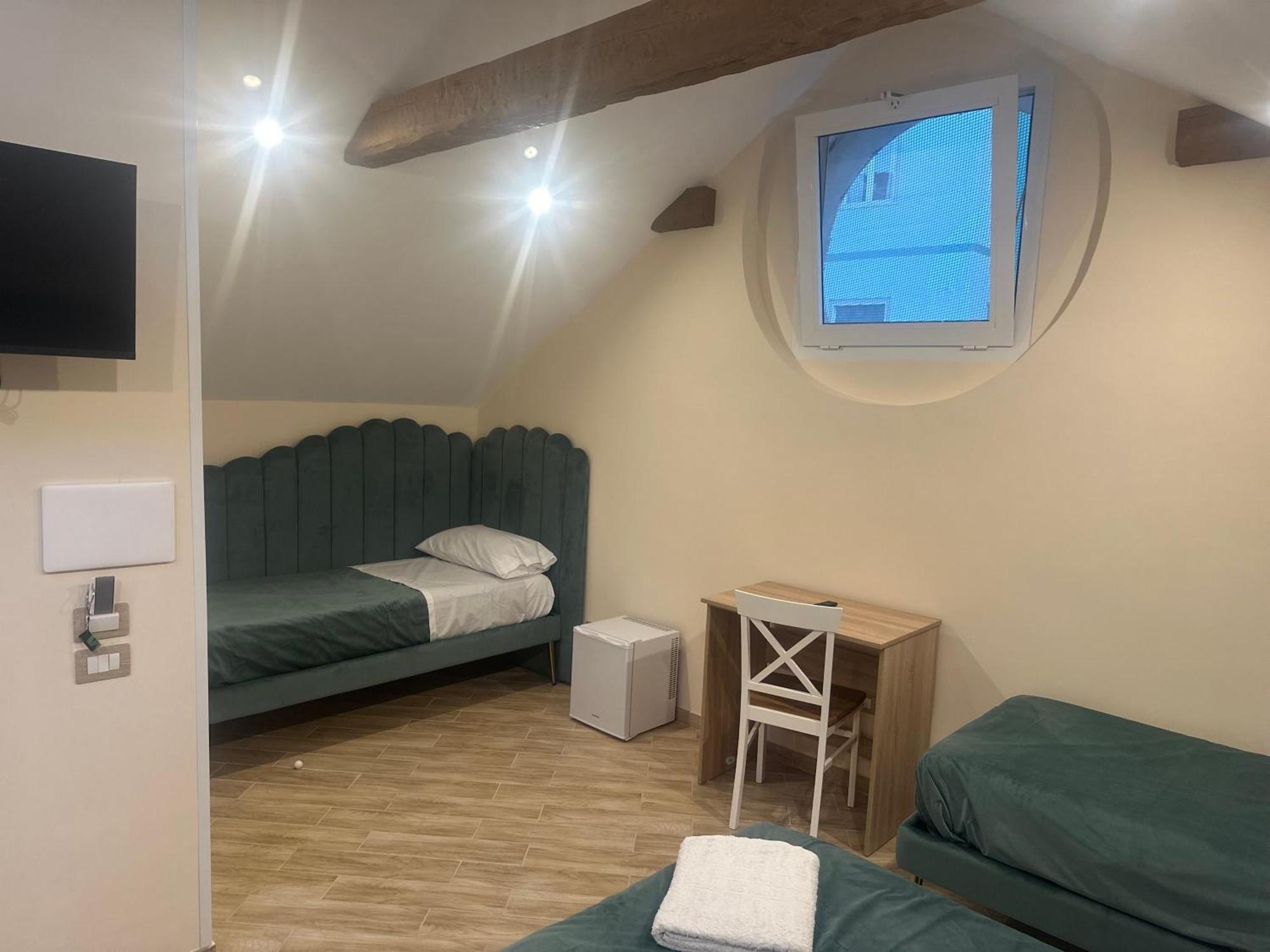 Attic Room Неаполь Екстер'єр фото