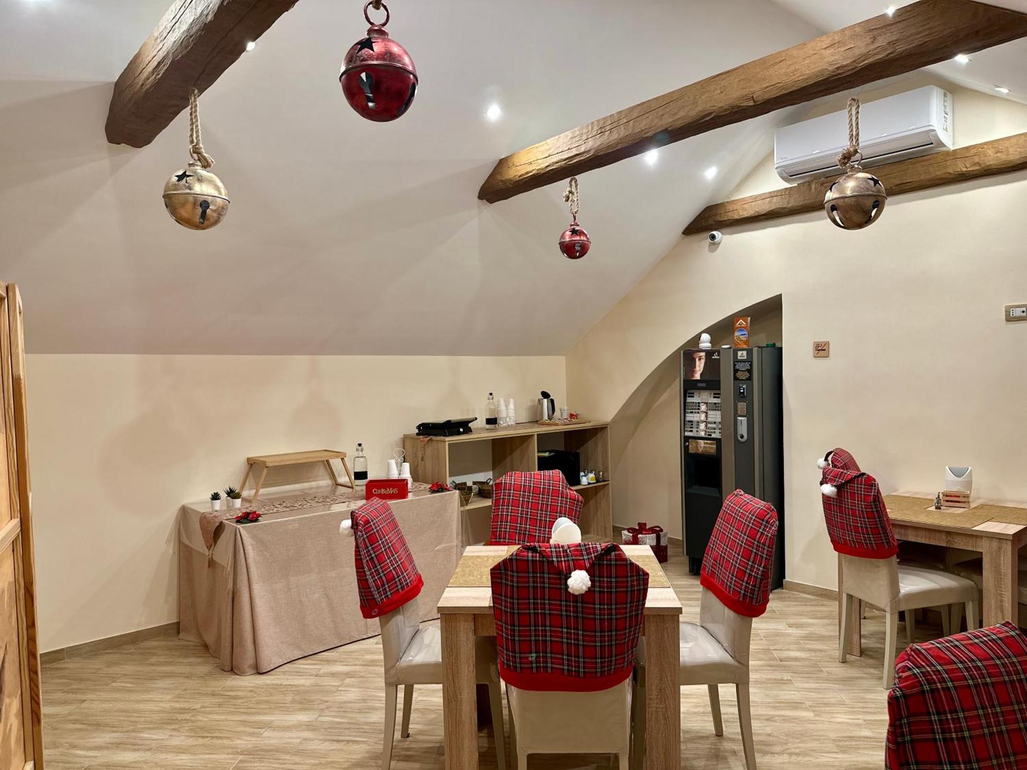 Attic Room Неаполь Екстер'єр фото